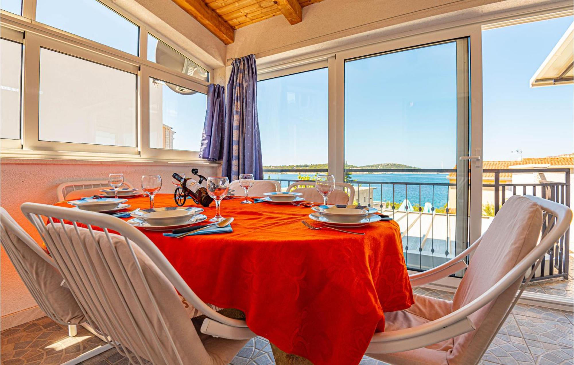Nice Home In Zatoglav With House Sea View Podglavica 외부 사진