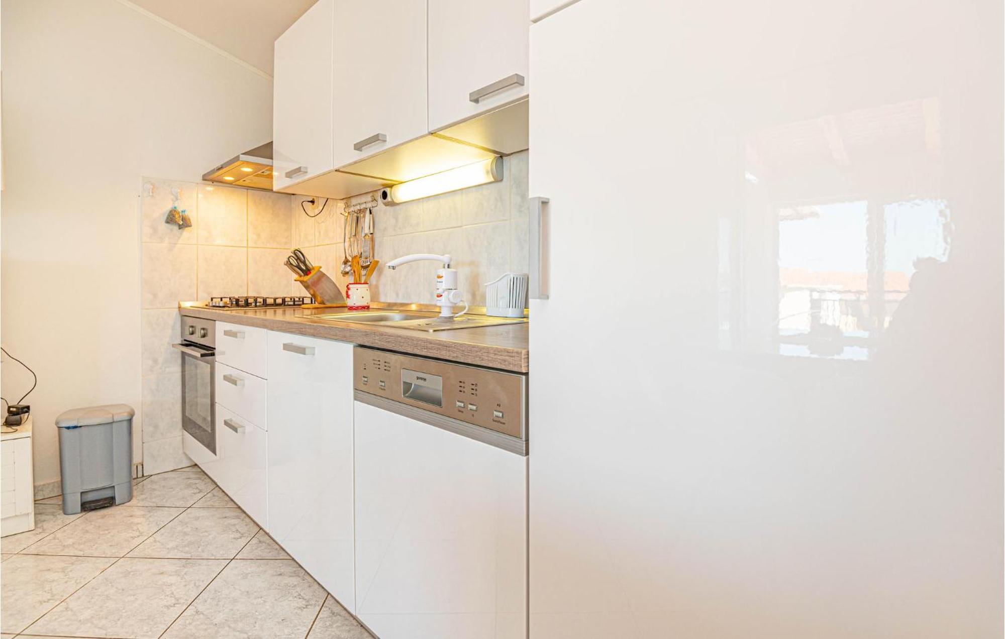 Nice Home In Zatoglav With House Sea View Podglavica 외부 사진