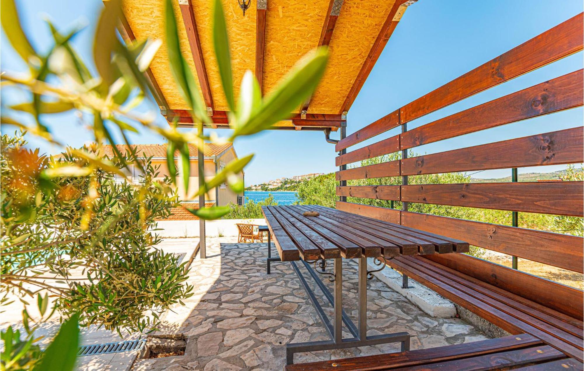 Nice Home In Zatoglav With House Sea View Podglavica 외부 사진