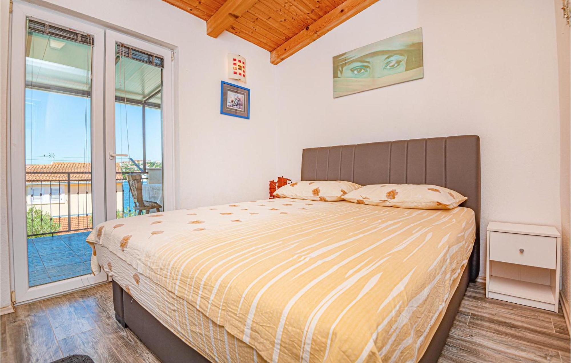 Nice Home In Zatoglav With House Sea View Podglavica 외부 사진