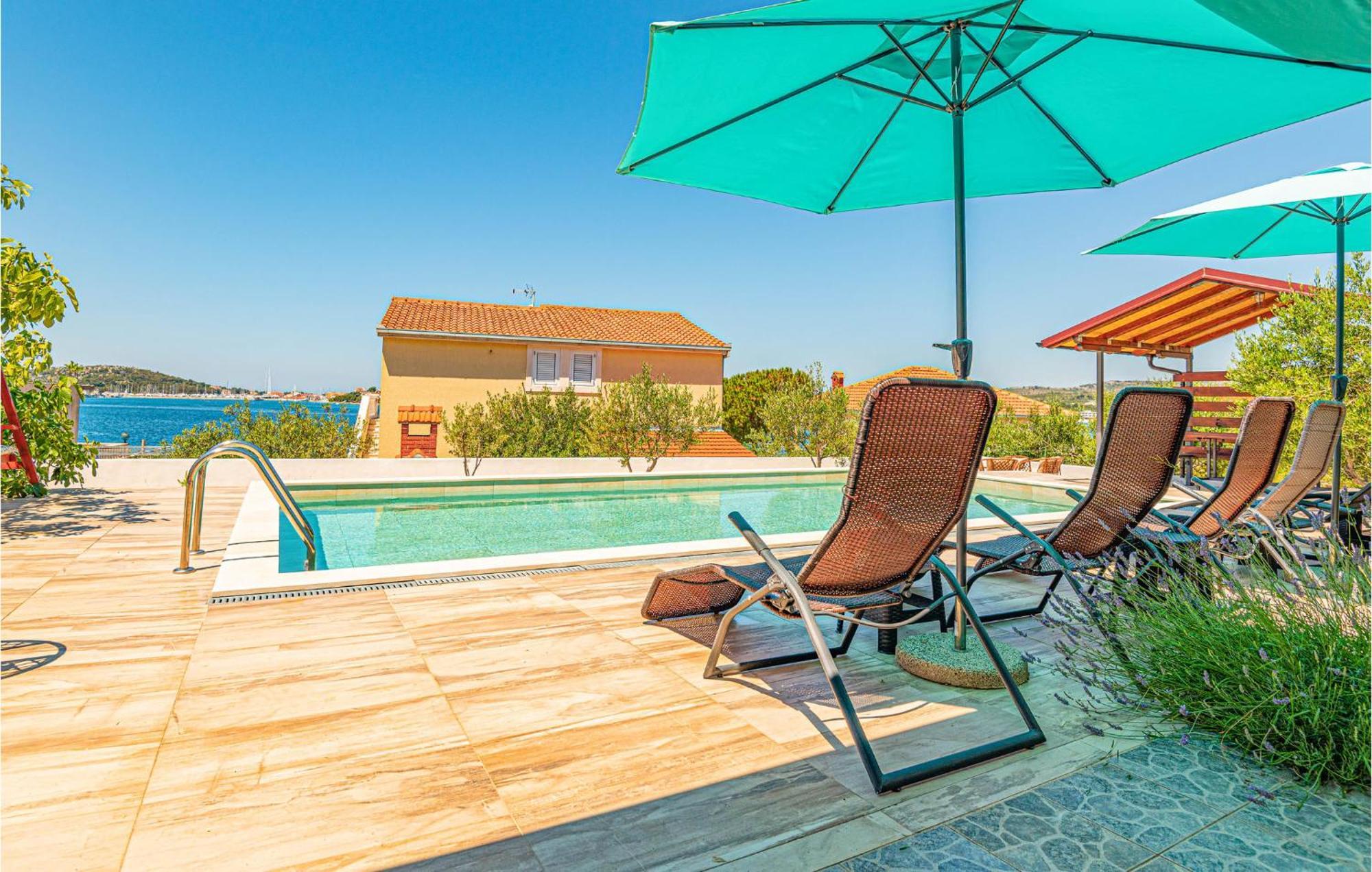Nice Home In Zatoglav With House Sea View Podglavica 외부 사진