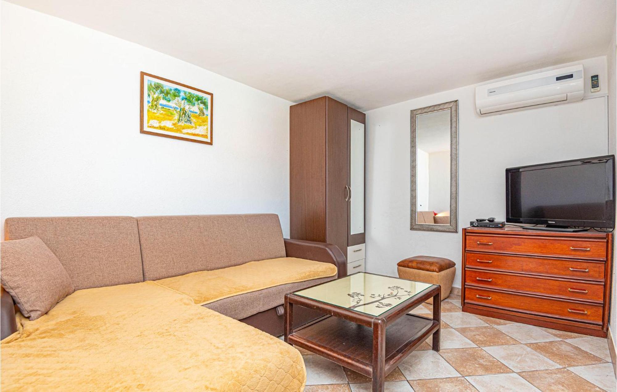 Nice Home In Zatoglav With House Sea View Podglavica 외부 사진