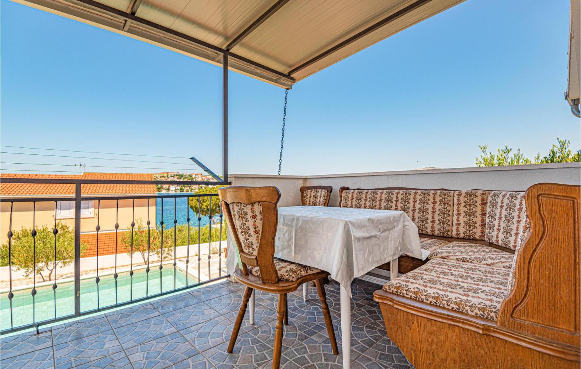Nice Home In Zatoglav With House Sea View Podglavica 외부 사진